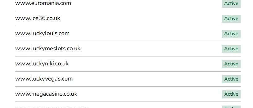 The UK Gambling Commission register for Skill On Net Limited listing luckylouis.com among four Lucky-named active domains